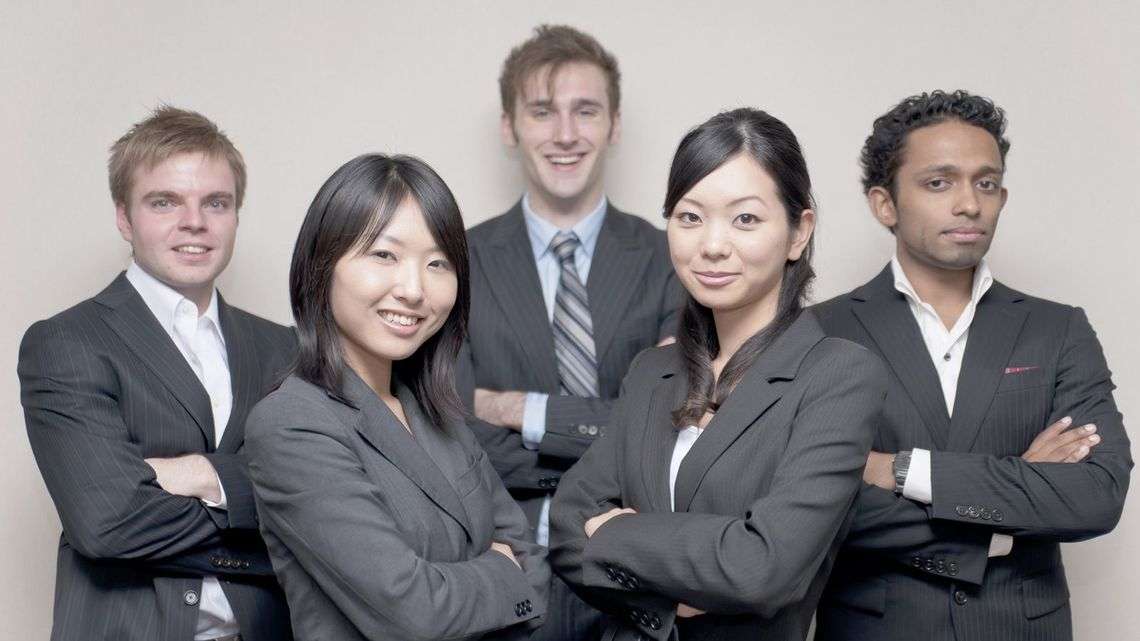 外国人と一緒に働いている人～ ガールズちゃんねる Girls Channel