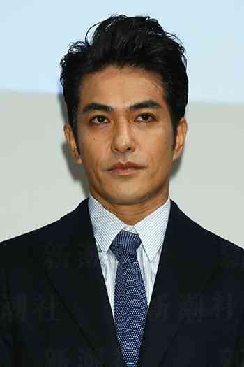 俳優「北村一輝」がカレー屋に華麗なる転身　20年来の悲願達成でそのお味は？（デイリー新潮） - Yahoo!ニュース