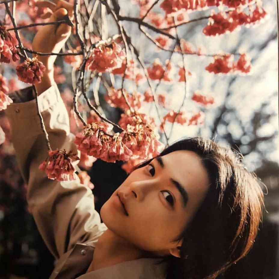 山崎賢人、写真集未公開カットのパネル展が開催！
