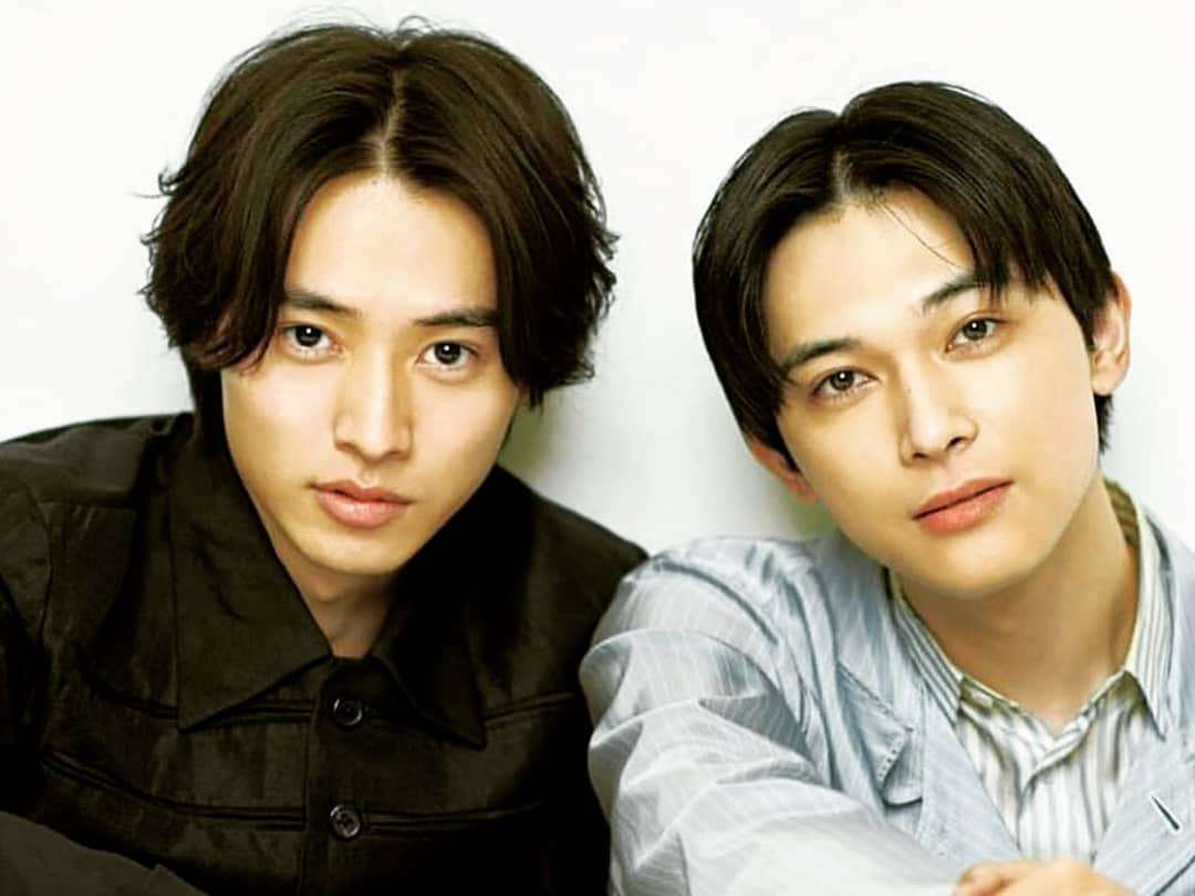 山崎賢人、写真集未公開カットのパネル展が開催！