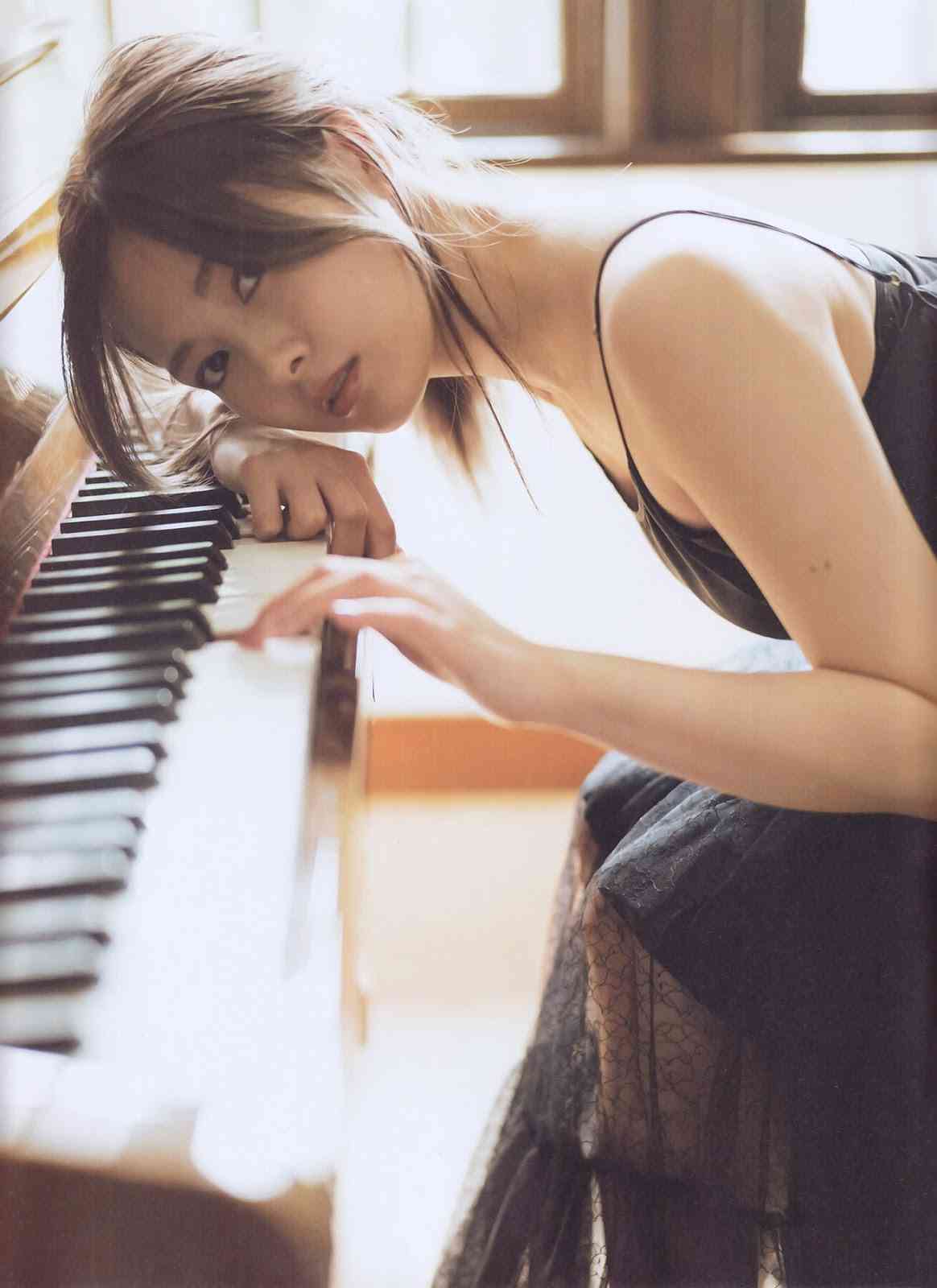 【画像】色んな白石麻衣が見たい