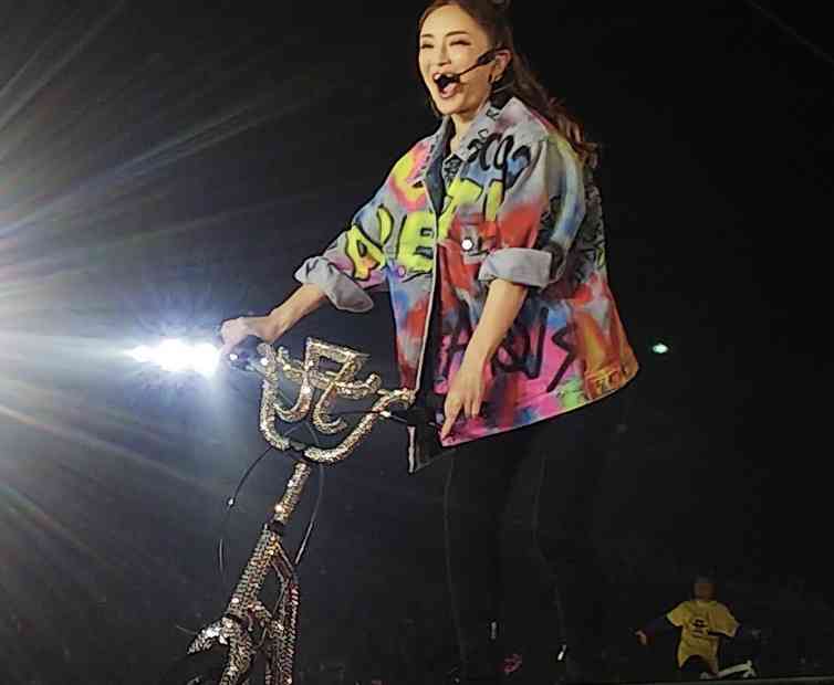 【実況】生中継 浜崎あゆみ ayumi hamasaki  21st  ann…