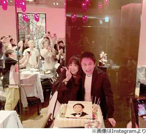 浜田雅功、誕生日パーティーで夫婦ショット