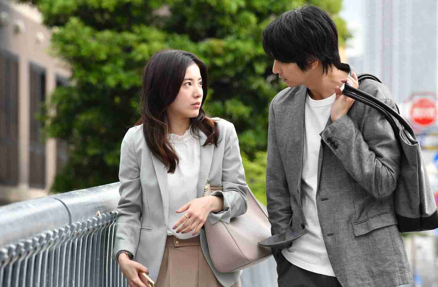 わたし、定時で帰ります 7話 酔った種田が「結衣を今でも好き」宣言！あらすじネタバレ・感想・視聴率も