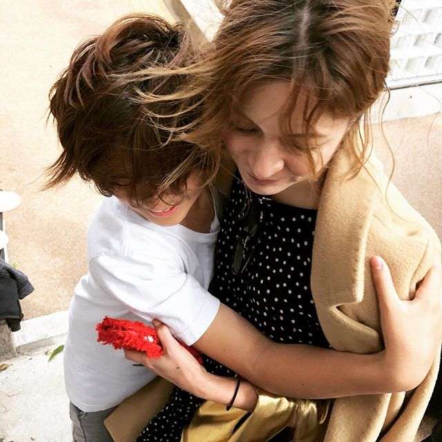 岩堀せり、GLAY・TAKUROと結婚15周年で2ショット…「なんてかっこいいご夫婦」「憧れ」と反響