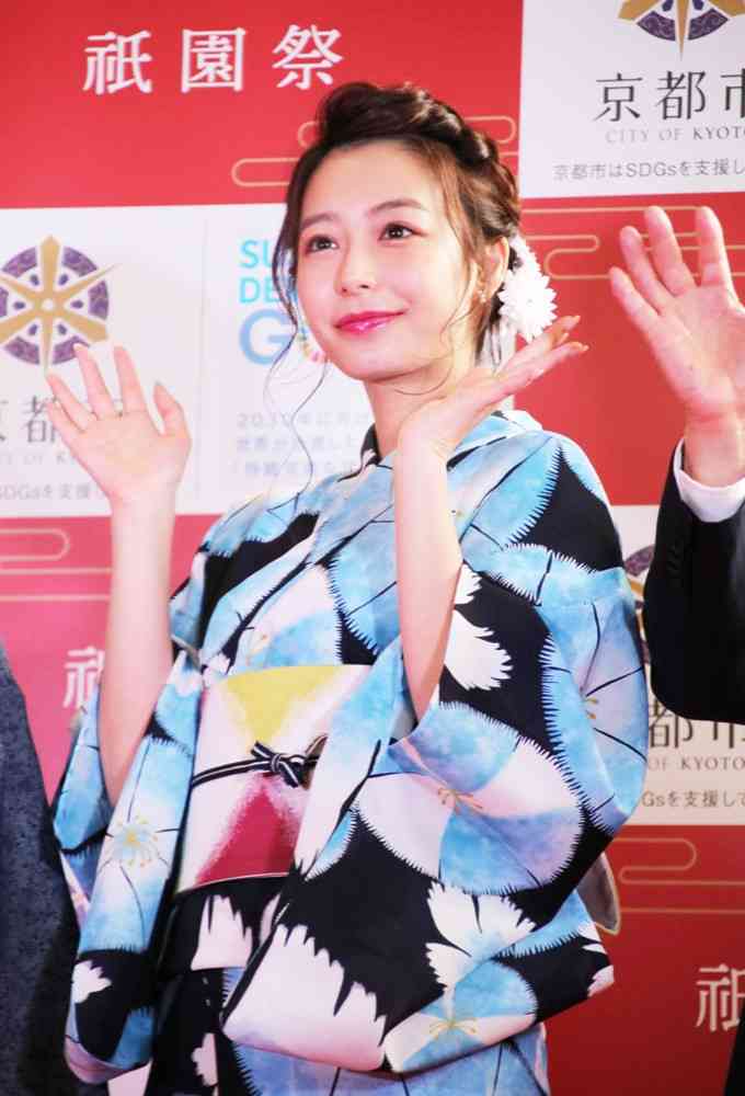 宇垣美里アナ、浴衣姿で京都弁ＰＲ「祇園祭におこしやす」 : スポーツ報知