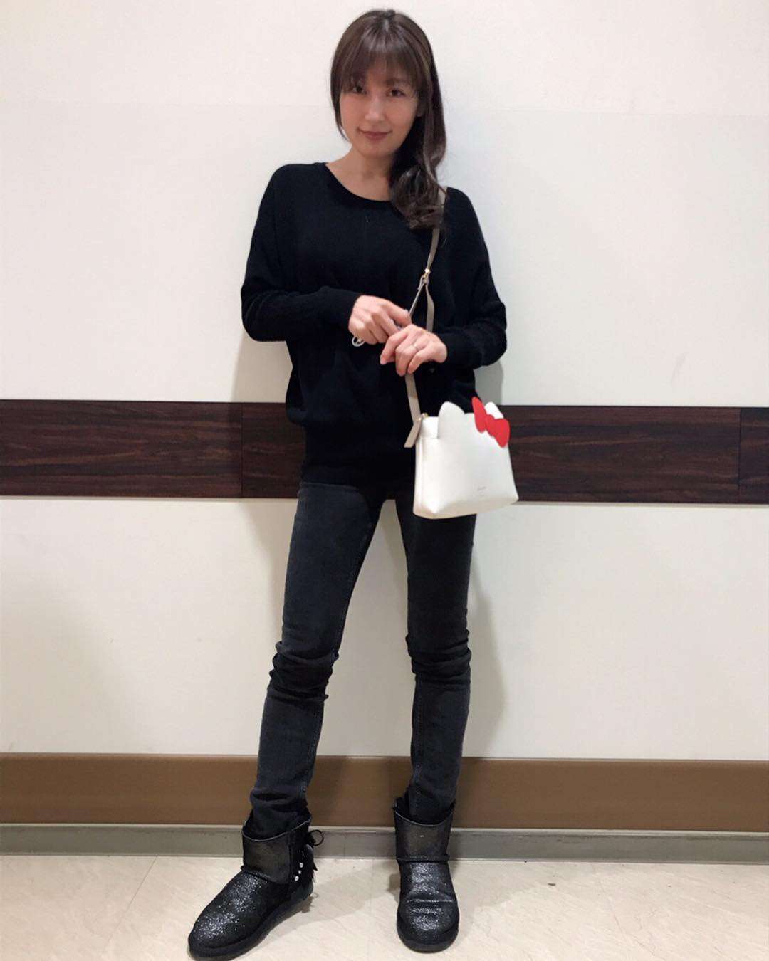 熊田曜子、すっぴん＆全身黒コーデ私服に称賛の声「すっぴんでもイケる！」
