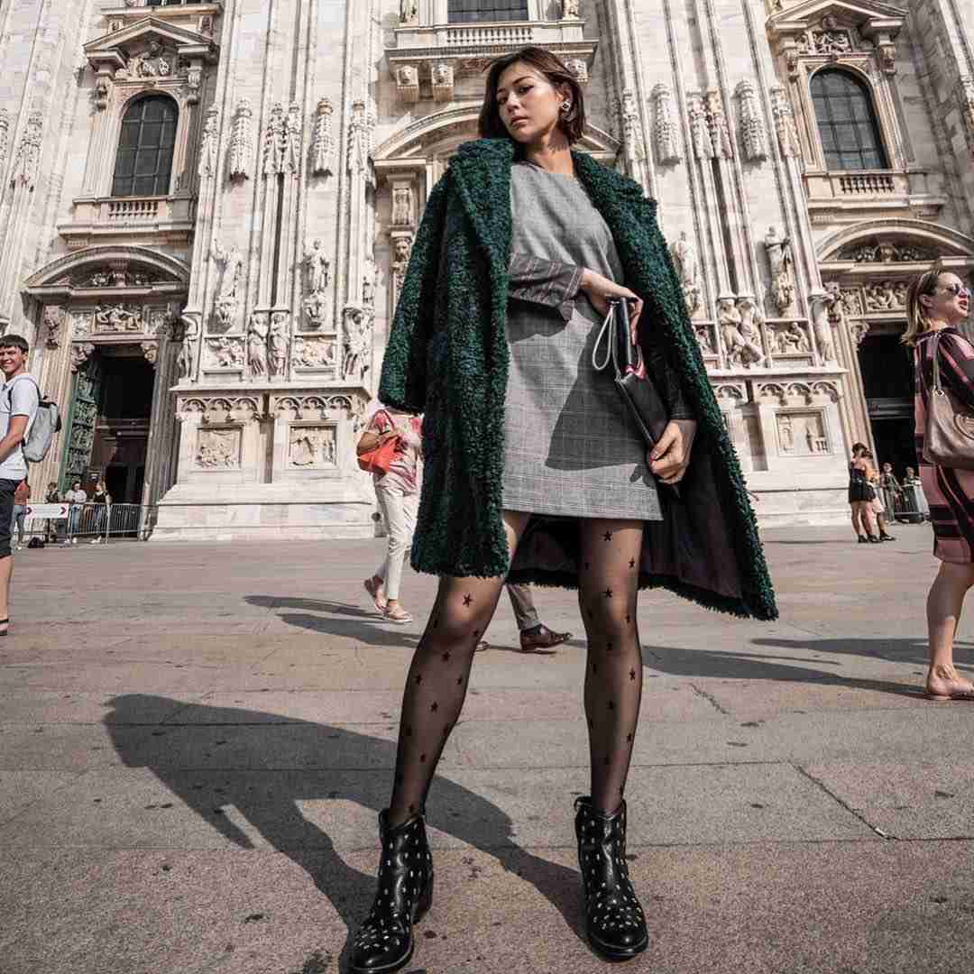 西内まりや、モロッコで撮影した集合写真に騒然「一人だけスタイルがおかしい！」