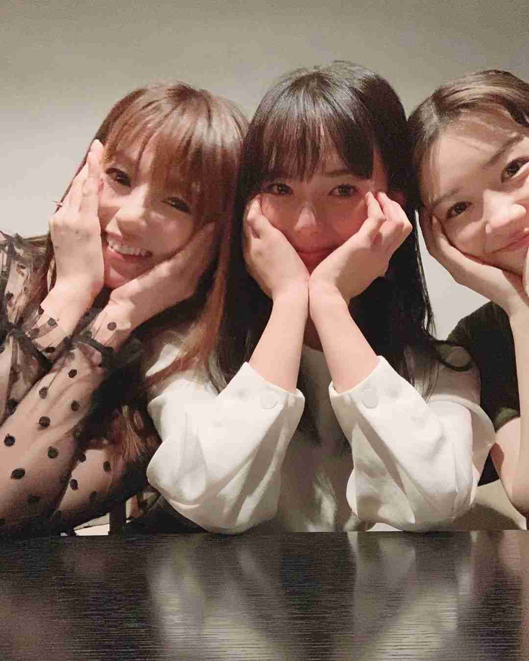 深田恭子 on Instagram: “私達が三姉妹としてお仕事させていただいてからもう2年半以上も時が経っているんだねぇと♥️それぞれのお話を順番にしていたら...多部ちゃんがいきなり涙ぽろぽろ...永野めーたんも涙ぽろぽろ...つられて私も涙ぽろぽろ...気が付いたら3人でなぜか大号泣??いつのまにかなんでも話せる本当の姉妹みたいになっていたことが嬉しくて、幸せなあったかい涙だったのです??すごく素敵な熱い夜で胸がギューっとなりました??…”