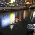 大阪の道頓堀で改元ダイブ男性が遊覧船に落下激突、あわや大惨事 | ガールズちゃんねる - Girls Channel -