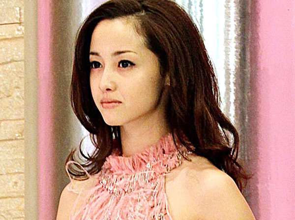 【沢尻エリカ】沢尻エリカ復調の兆し 再結成「沢尻会」の意外な顔ぶれ｜日刊ゲンダイDIGITAL