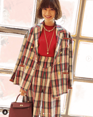 山田優、派手な格子柄の私服コーデに絶賛の声「やっぱりオシャレ」「安定の綺麗さ」(1ページ目) - デイリーニュースオンライン