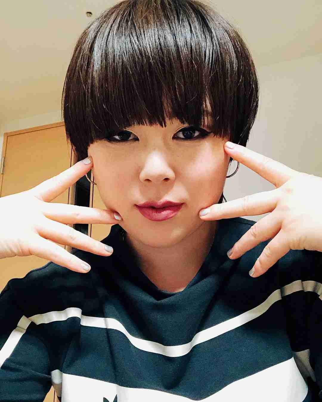 ブルゾンちえみ、マッシュヘアに大胆イメチェン「前髪伸ばすの無理でしたわ」