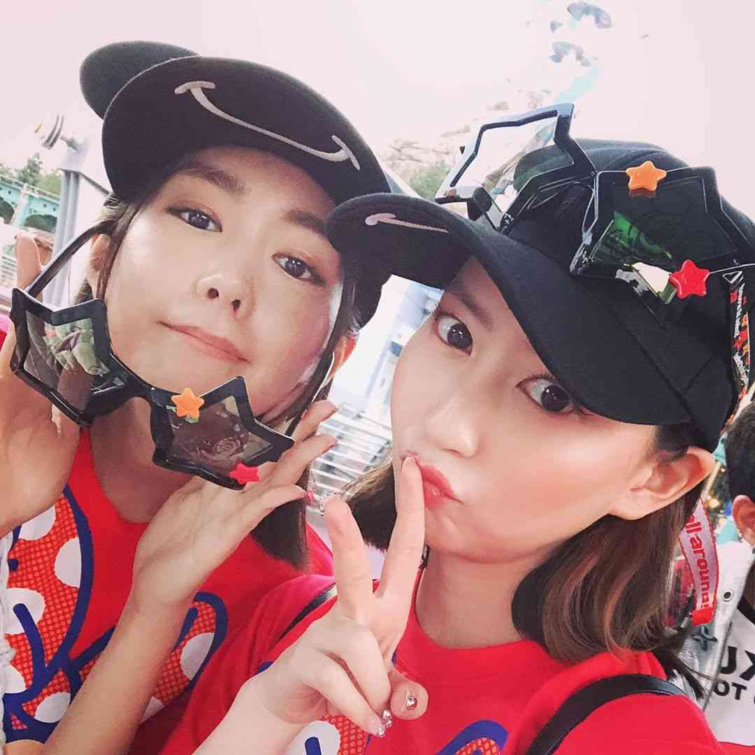 桐谷美玲＆河北麻友子が“お泊りディズニー” フル装備の“みれまゆ”コンビに反響