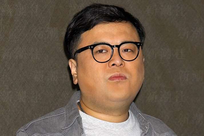 とろサーモン・久保田かずのぶ激怒、クリーニングで「Supreme」ロゴ消える