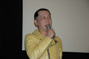 鳥肌実初主演！エキセントリック・ムービー『タナカヒロシのすべて』大盛況の初日舞台挨拶 – CINEMATOPICS