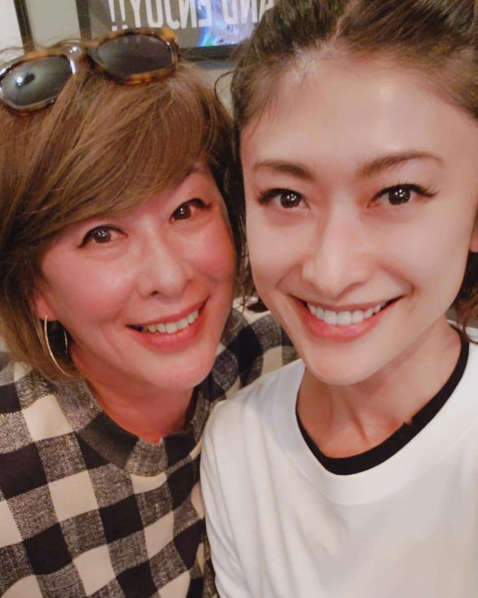 友利新、山田優親子と久々にランチ「本当に素敵な母娘」