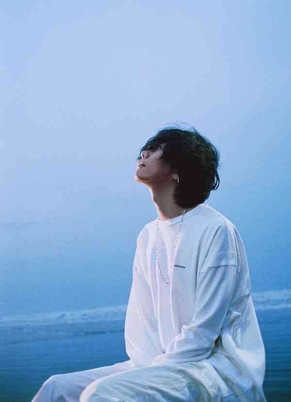 【JAPAN最新号】米津玄師、アルバム『BOOTLEG』から“海の幽霊”まで――ポップ・ミュージックの新時代を鮮やかに切り開いた1年半を語るロングインタビュー(2019/05/27)邦楽インタビュー｜音楽情報サイトrockinon.com(ロッキング・オン ドットコム)