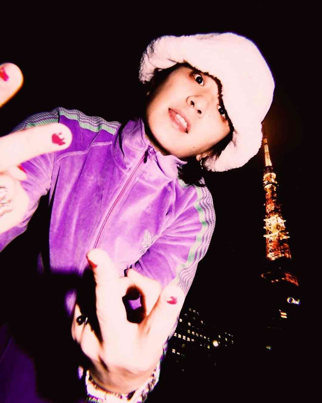 セカオワfukase 東京タワーをバックに撮った写真にファンから カッコよすぎ の声 ガールズちゃんねる Girls Channel