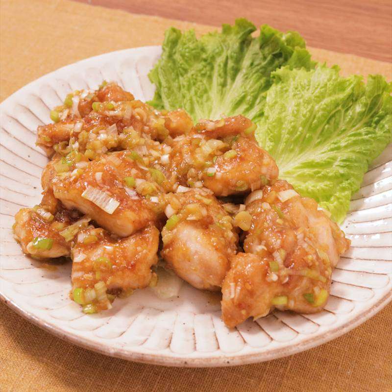 ネギダレが美味しい！鶏もも肉のソテー 作り方・レシピ | 料理・レシピ動画サービスのクラシル