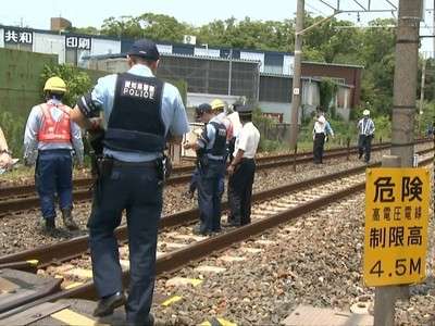 制服姿…女子高生か JRの踏切で女性が電車にはねられ死亡 運転士「背を向けて立っていた」（東海テレビ） - Yahoo!ニュース