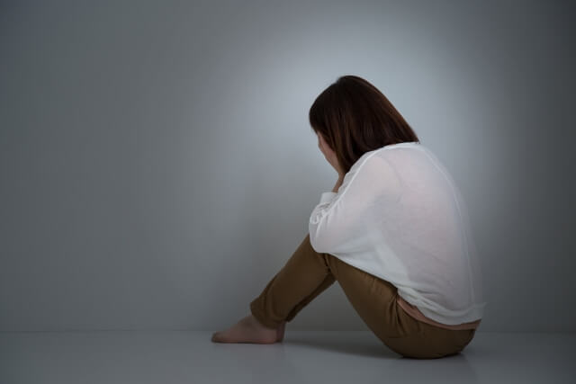 PTSDと離婚：モラハラや浮気によるPTSDで慰謝料を請求する方法 | 離婚ハンドブック