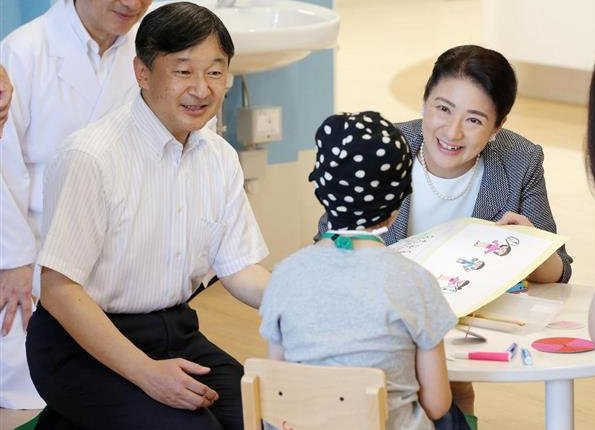 上皇后さま 心臓の検査へ、息切れなどの症状