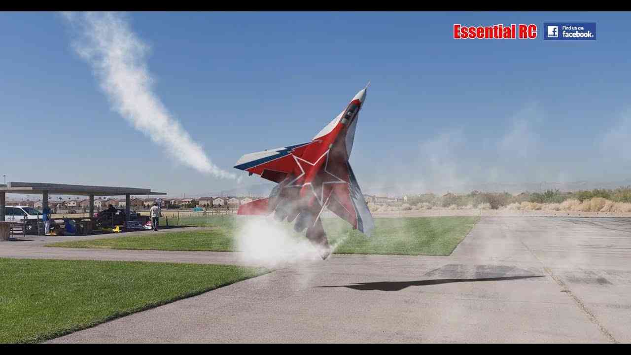 SPECTACULAR Soviet Mikoyan MiG-29 OVT VECTORED THRUST Demo - YouTube