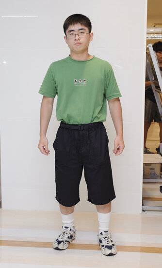 シャツの一部をインする