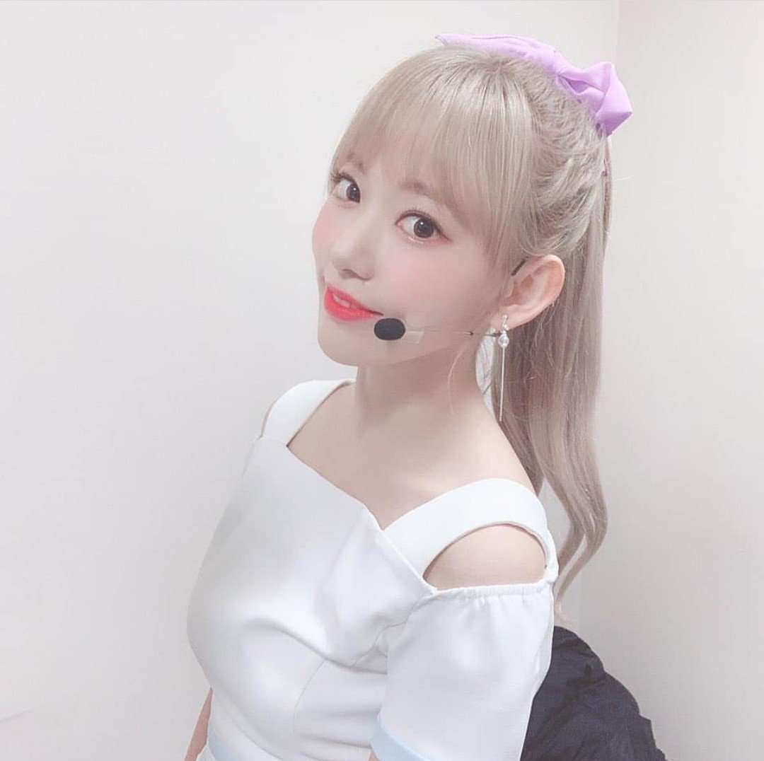 休業中の『HKT48』宮脇咲良に「もう誰かわからない」の声