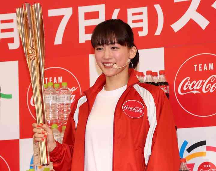 綾瀬はるか：聖火ランナー疑似体験「興奮した」　HIKAKIN、はじめしゃちょーらと - MANTANWEB（まんたんウェブ）