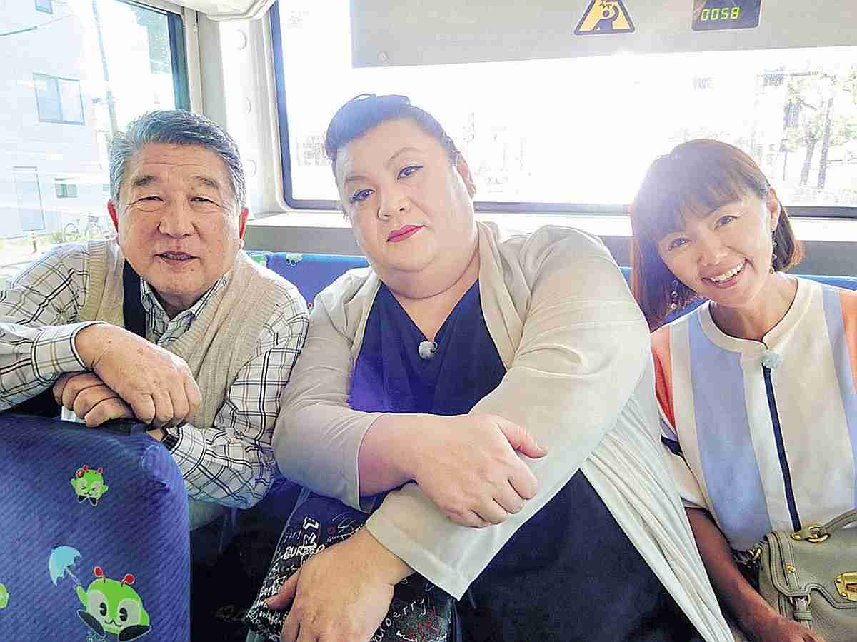 マツコ、念願のバス旅にご満悦…徳光和夫さん、田中律子にミッツも来た : スポーツ報知