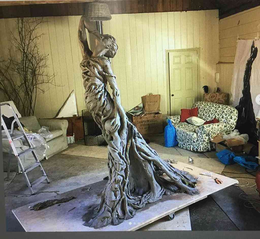 「ライダイハン像」ロンドンで１１日に公開へ - 産経ニュース