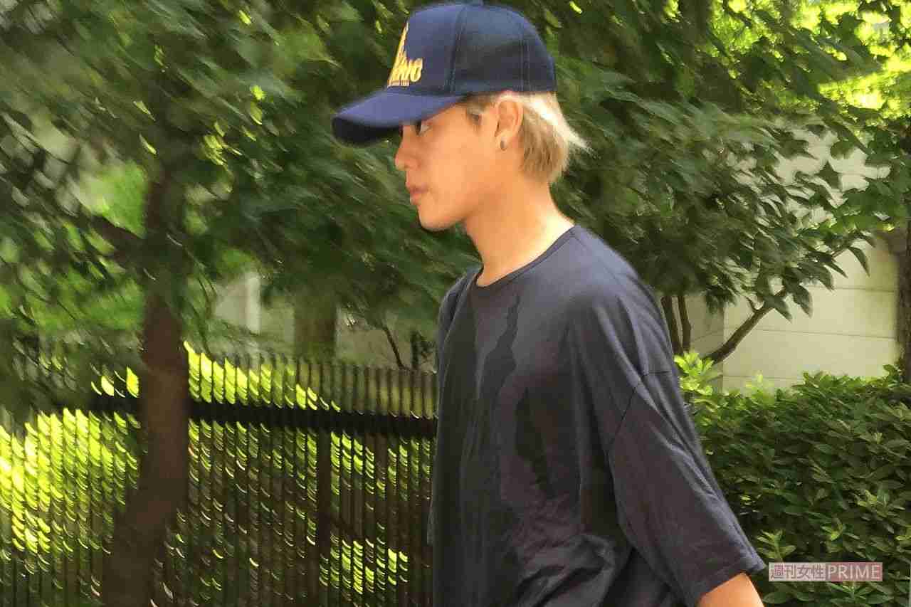 岡本圭人が一時帰国、父との緊急家族会議で “じっくり話し合う” その議題とは | 週刊女性PRIME [シュージョプライム] | YOUのココロ刺激する