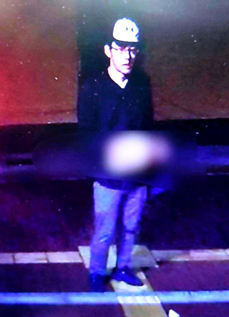 逃走中の拳銃強奪犯を大阪府箕面市の山中で逮捕　父親は在阪メディア役員 (1/2) 〈週刊朝日〉｜AERA dot. (アエラドット) 