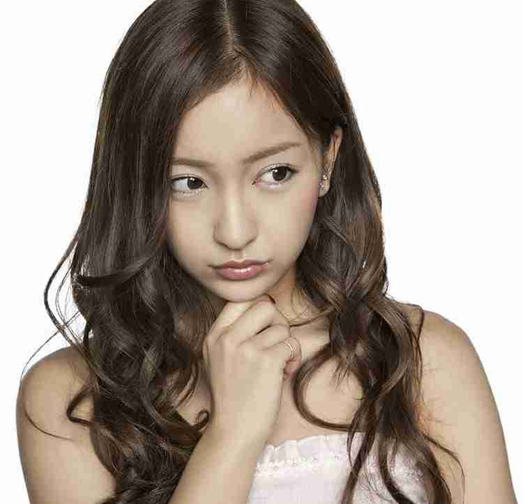 板野友美、ドラマOPテーマ担当をサプライズ発表　初の作曲挑戦に
