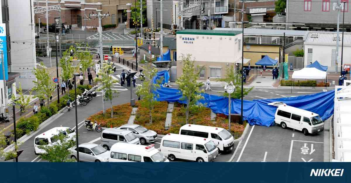 市民生活への影響広がる　臨時休館や休校　拳銃強奪事件: 日本経済新聞