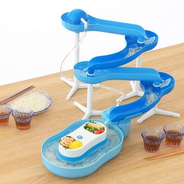流しそうめん器持ってる方