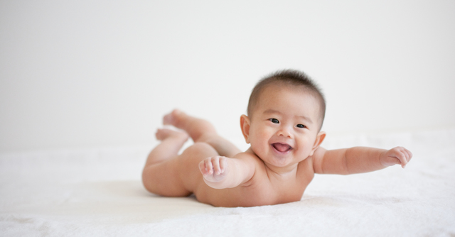 産後4ヶ月｜赤ちゃんの健診、母乳の飲みは？ママは痩せない・・イライラなども｜cozre[コズレ]子育てマガジン