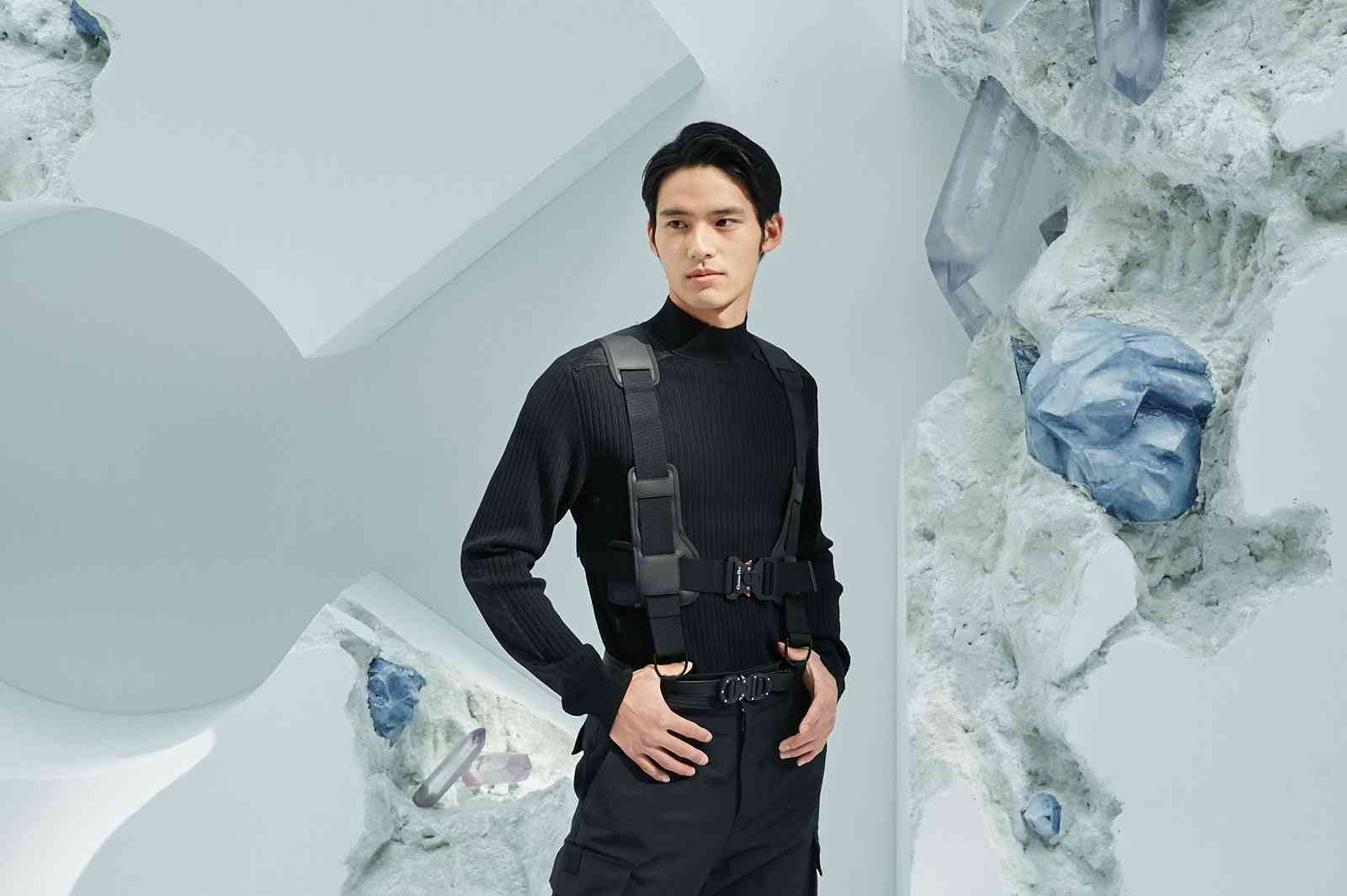岡田健史「DIOR」ショー招待でパリへ 豪華セレブリティとフロントロウで鑑賞
