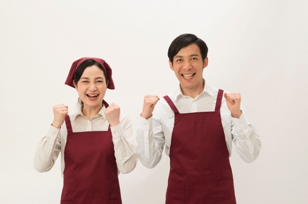 経験して良かったアルバイト1位、男性「軽作業」女性「販売・サービス」　理由は「スキル・専門知識が身に付いた」 | キャリコネニュース