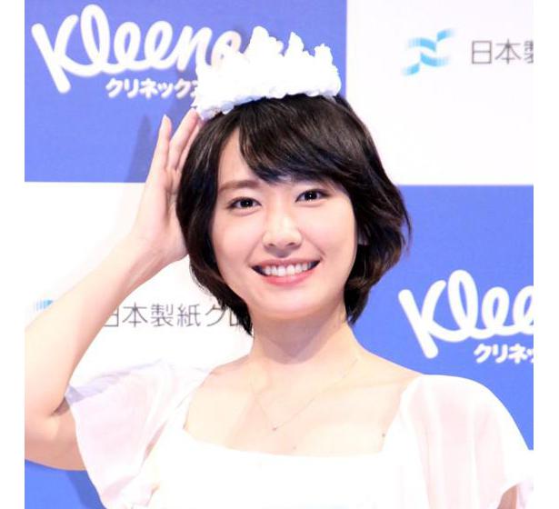 新垣結衣、有村架純や広瀬すずら20代を押さえ「ウエディングドレスが似合う女優」に