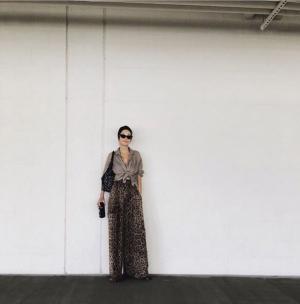 梨花、ヒョウ柄の私服コーデに称賛の嵐「上品に見える摩訶不思議」(1ページ目) - デイリーニュースオンライン