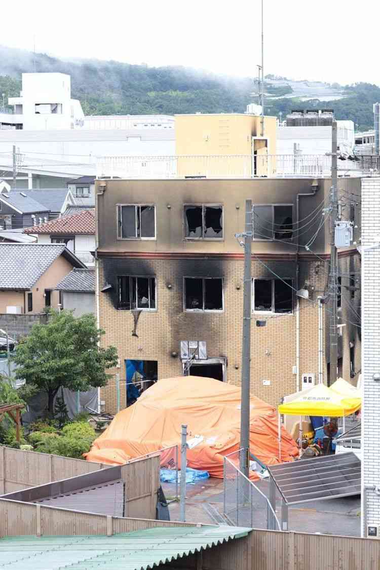 “京アニ火災”青葉真司容疑者　20代には「下着泥棒で連行」「家族が家賃補填」も（文春オンライン） - Yahoo!ニュース