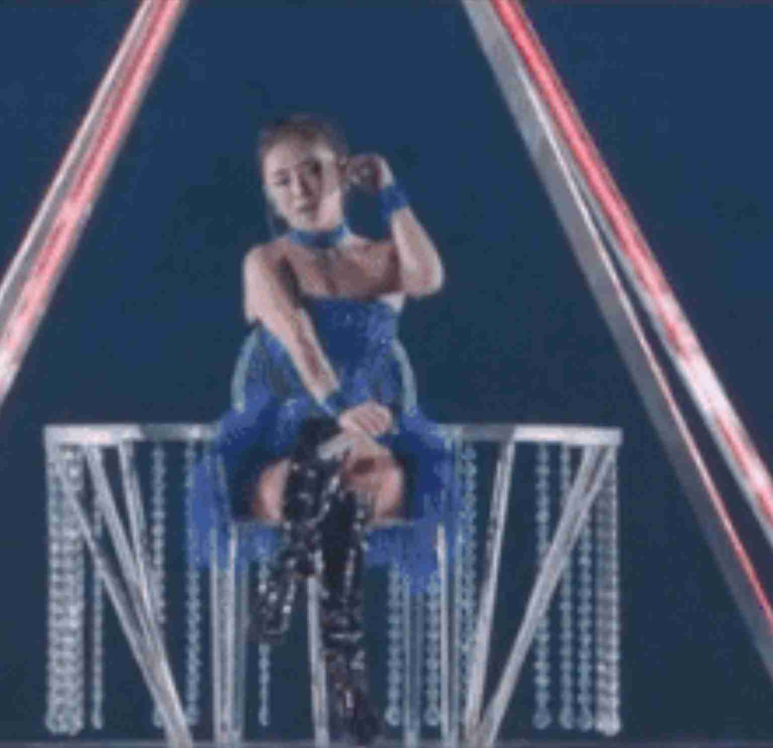 浜崎あゆみ、あの歌姫2人に寄せすぎていると批判殺到「髪型もメイクもパクリ」「これは意識しすぎ」