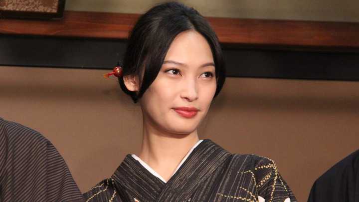 どっちがモテるかプラマイつけてくトピ