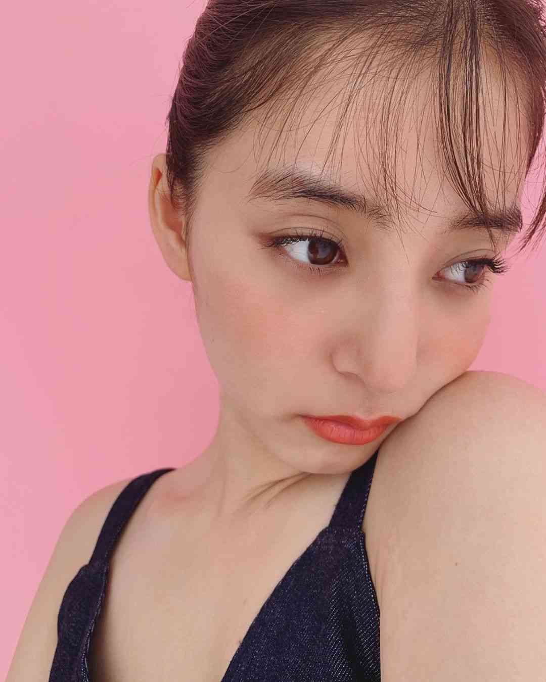 新木優子、近すぎる“ドアップ”ショット披露「この距離でもかわいいって何事」 