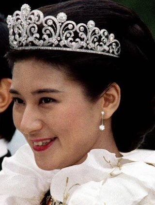 日本代表にしたい美人を一人挙げる