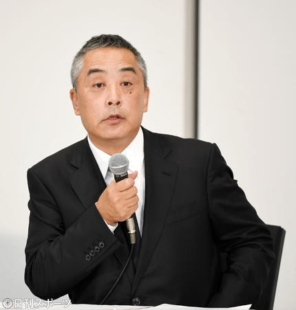岡本社長、紳助さん引退翌日にチゲ鍋の汁を全かぶり（日刊スポーツ） - Yahoo!ニュース