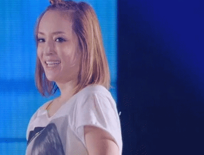 浜崎あゆみ、ハワイでの美脚ショット公開に「何しても可愛い」「マックが高級に見える」